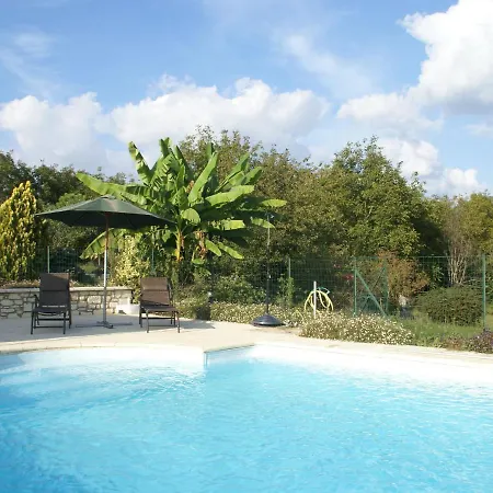 Attractive Holiday In Montcl Ra With Pool * Montcléra