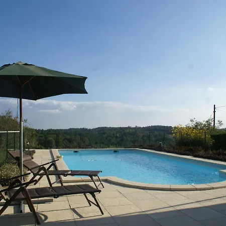 Attractive Holiday In Montcl Ra With Pool