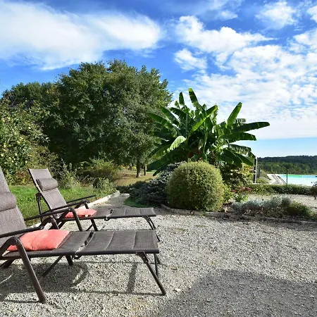 Ferienhaus Attractive Holiday In Montcl Ra With Pool