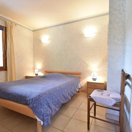 Attractive Holiday In Montcl Ra With Pool
