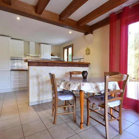 Attractive Holiday In Montcl Ra With Pool * Montcléra