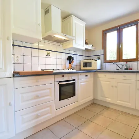 Ferienhaus Attractive Holiday In Montcl Ra With Pool *